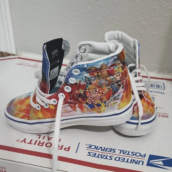 Vans X One Piece Sk8-Hi Punk Hazard Kids Sneakers - Picture 4 of 6